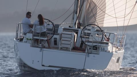 Jeanneau Yacht 51' : Navigating under gennaker back view Jeanneau Yacht 51' : Navigating under gennaker back view