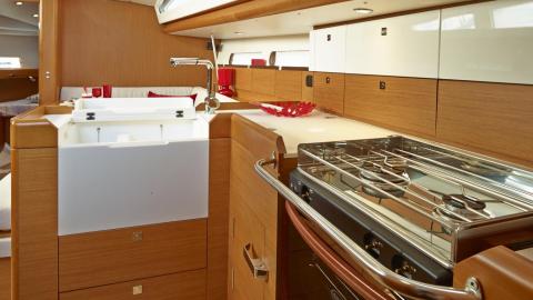 Jeanneau Sun Odyssey 44 DS :