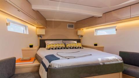 Jeanneau Yacht 51' : Forward cabin Jeanneau Yacht 51' : Forward cabin