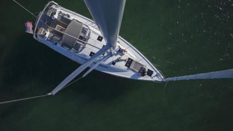 Jeanneau Yacht 54' : Seen from the mast Jeanneau Yacht 54' : Seen from the mast