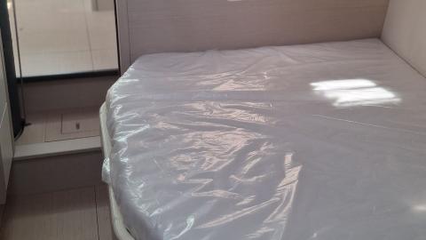 Jeanneau Yacht 65 - hull n°15 : Port forward cabin