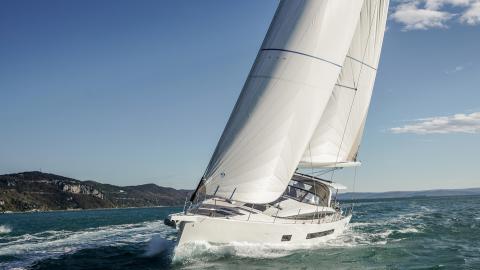 Jeanneau Yacht 65 :