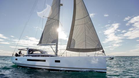 Jeanneau Yacht 65 :