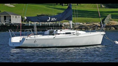 J-Boats - J-Composites J 92 S at anchor J-Boats - J-Composites J 92 S at anchor