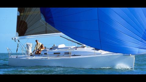 J-Boats - J-Composites J 109: navigation under asymmetric spinnaker J-Boats - J-Composites J 109: navigation under asymmetric spinnaker