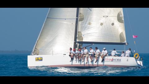 J-Boats - J-Composites J 122: navigation in regatta J-Boats - J-Composites J 122: navigation in regatta