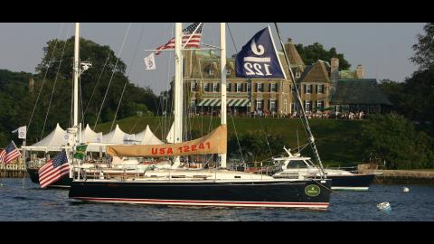 J-Boats - J-Composites J 122 at anchor J-Boats - J-Composites J 122 at anchor
