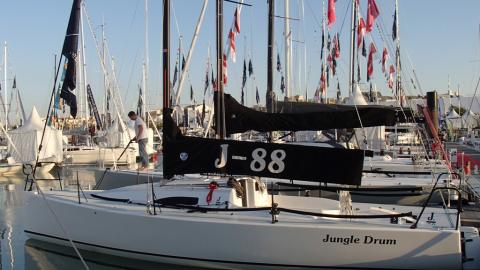 J-Boats - J-Composites J 88 docked - Grand Pavois, profil J-Boats - J-Composites J 88 docked - Grand Pavois, profil