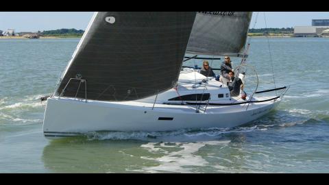J 97 E navigating on the wind J 97 E navigating on the wind