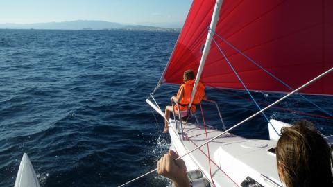 Astus 22 : navigating with gennaker Astus 22 : navigating with gennaker