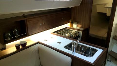 J-Boats - J-Composites J 112 E : kitchen J-Boats - J-Composites J 112 E : kitchen