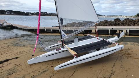 Astus 14.5 : trimaran version Astus 14.5 : trimaran version