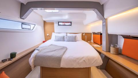 Excess 14 available immediately: beautiful cabins Excess 14: beautiful cabins