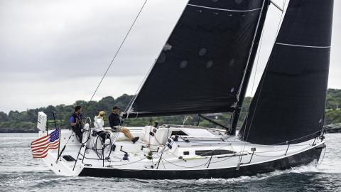 J 121 Sport en navigation J 121 Sport sailing