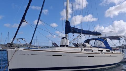 Dufour 365 Grand Large : At anchor in Martinique
