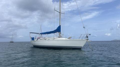 Bénéteau First 405 : At anchor in Martinique