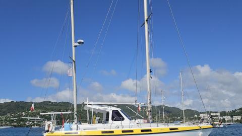 Pelle Peterson Maxi 120 :  At anchor in Martinique