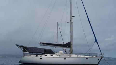 Jeanneau Sun Odyssey 45.2 : At anchor in Martinique