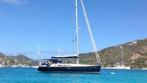 Jeanneau Sun Odyssey 45 : At anchor