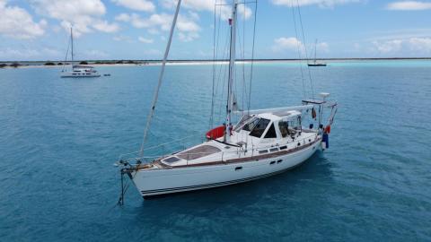Jeanneau Sun Odyssey 47 CC : At anchor in Caribbean