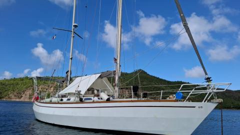 Chantier naval de Biot Trireme 43 : At anchor in Martinique