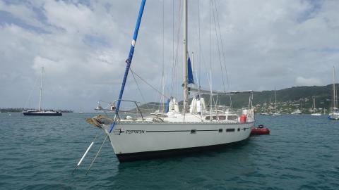 Jeanneau Voyage 12.50 : At anchor in Martinique