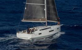 Sun Odyssey 410 : sailing under gennaker