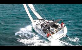 Jeanneau Sun Odyssey 440 Moon sailing Jeanneau Sun Odyssey 440 Moon sailing