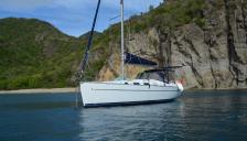 Bénéteau Cyclades 39.3 : At anchor