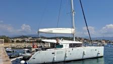 Lagoon 450 F : In marina Lagoon 450 F : In marina