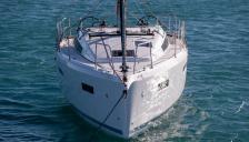 Jeanneau Sun Odyssey 380 : At anchor