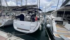 Jeanneau Sun Odyssey 479 : In marina