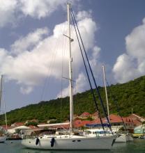At anchor - Jeanneau Sun Odyssey 51, Used (1991) - Caribbean (Ref 254)
