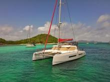 Aventura 44 : At anchor in the Caribbean