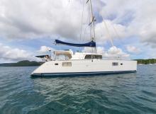 Lagoon 440 three cabins : At anchor in Martinique