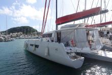 NEEL-TRIMARANS NEEL 47 : At A&C Yacht pontoon