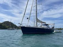 Bénéteau Oceanis 411 Celebration : At anchor in Martinique