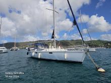 Bénéteau Océanis 430 : At anchor in Martinique