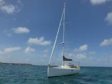 Structures Pogo 10.50 : At anchor in Martinique