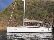 Jeanneau Sun Odyssey 409 Performance : At anchor in Martinique