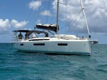 Jeanneau Sun Odyssey 440 : Sailing in Martinique Jeanneau Sun Odyssey 440 : Sailing in Martinique