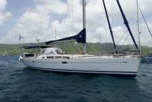 Jeanneau Sun Odyssey 45 : At anchor in Martinique