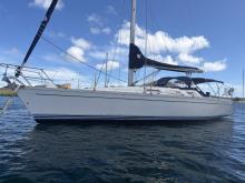 Jeanneau Sun Shine 38 : At anchor in Martinique Jeanneau Sun Shine 38 : At anchor in Martinique