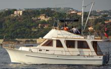 Hershine  Trawler 37 : Navigating