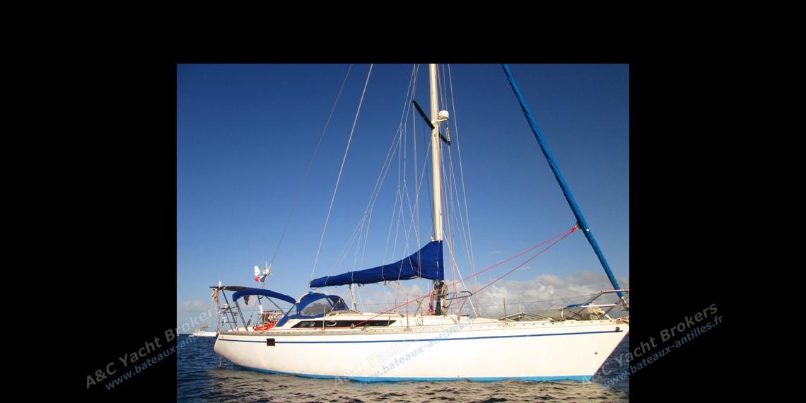 Sun Fizz: At anchor Sun Fizz: At anchor