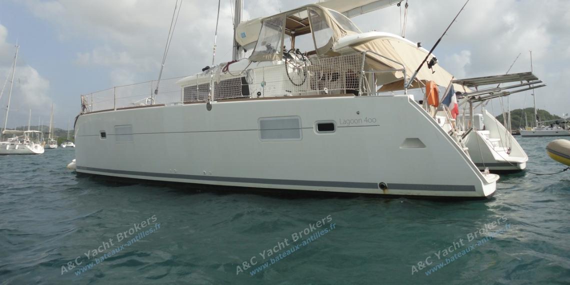 Lagoon 400-3 cabines : At anchor Lagoon 400-3 cabines : At anchor