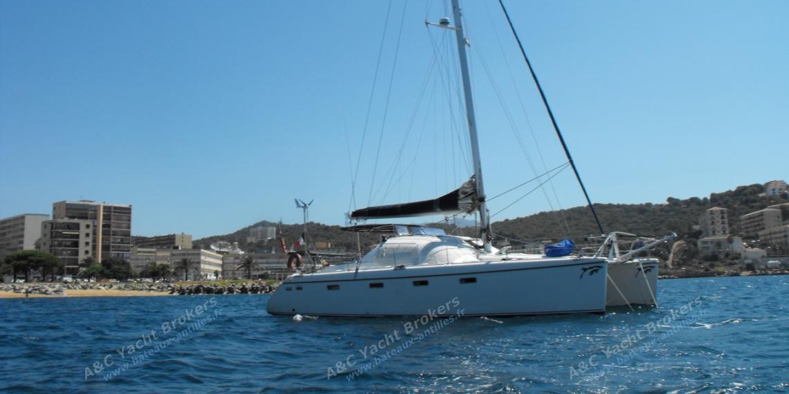 Privilege easy Cruise 445: At anchor Privilege easy Cruise 445: At anchor