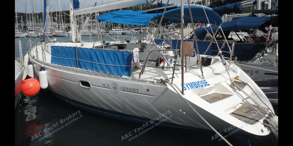 Jeanneau Sun Odyssey 47 : In the marina Jeanneau Sun Odyssey 47 : In the marina