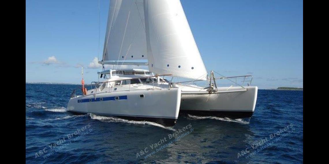 Fountaine Pajot Casamance : Navigating in The Caribbean Fountaine Pajot Casamance : Navigating in The Caribbean