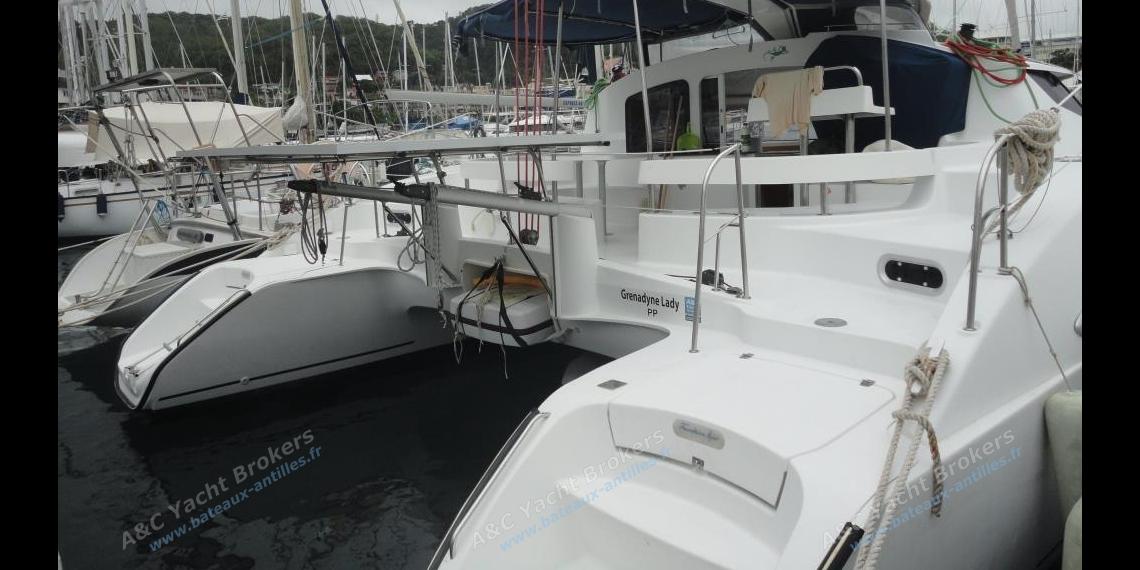 Lavezzi 40: In the marina Lavezzi 40: In the marina